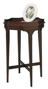 Hekman Furniture Accent Table in Special Reserve Finish - 5-6009