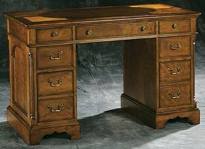 Hekman Oval Inlay Pedestal Desk in Special Reserve Finish - 7-1107